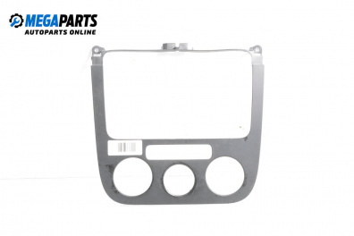 Central console for Volkswagen Golf V Hatchback (10.2003 - 02.2009)