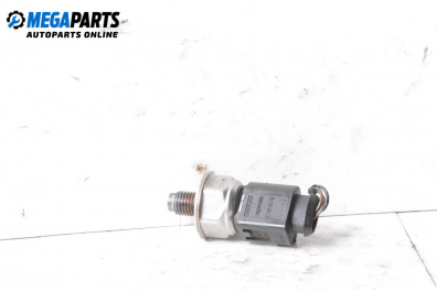 Senzor presiune combustibil for Audi Q7 SUV I (03.2006 - 01.2016)