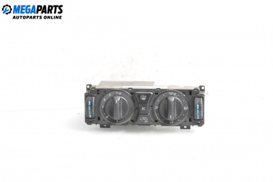 Panou aer condiționat for Mercedes-Benz E-Class Sedan (W210) (06.1995 - 08.2003)
