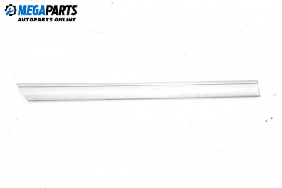 Prag exterior for Mercedes-Benz C-Class Sedan (W202) (03.1993 - 05.2000), 5 uși, sedan, position: dreapta