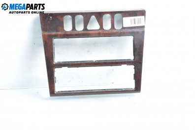 Consola centrală for Mercedes-Benz C-Class Sedan (W202) (03.1993 - 05.2000)