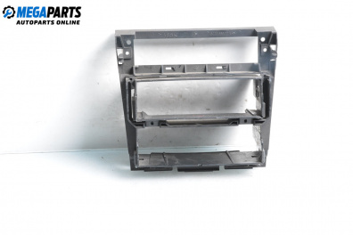 Consola centrală for Mercedes-Benz C-Class Sedan (W202) (03.1993 - 05.2000)