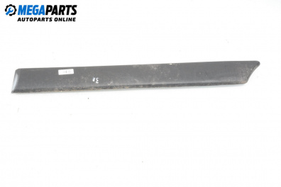 Material profilat exterior for Peugeot Partner Combispace (05.1996 - 12.2015), monovolum, position: din spate