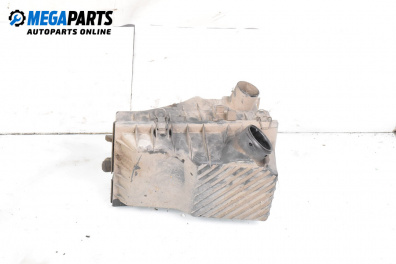 Carcasă filtru de aer for Volkswagen Passat II Variant B3, B4 (02.1988 - 06.1997) 1.8
