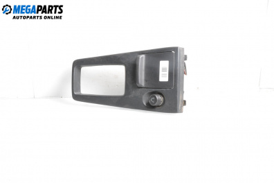 Consola centrală for Nissan Primera Hatchback II (06.1996 - 07.2002)