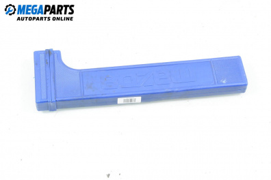 Warning triangle for Audi 80 Avant B4 (09.1991 - 01.1996)