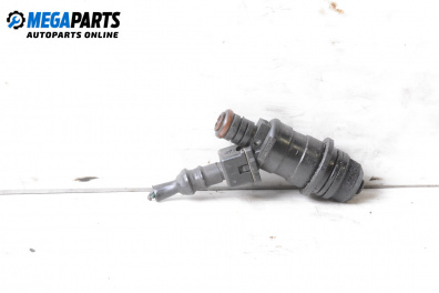 Gasoline fuel injector for Audi 80 Avant B4 (09.1991 - 01.1996) 2.0 E, 115 hp