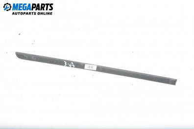 Material profilat for BMW 3 Series E46 Sedan (02.1998 - 04.2005), sedan, position: dreaptă - spate