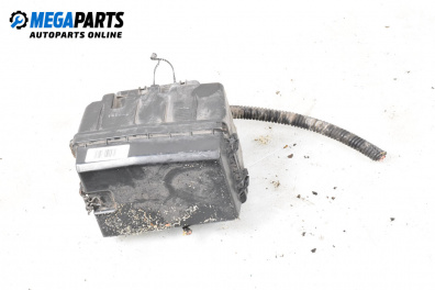 Filtergehäuse for Ford Mondeo I Hatchback (02.1993 - 08.1996) 1.8 i 16V