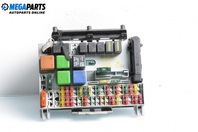 Fuse box for Opel Vectra B Sedan (09.1995 - 04.2002) 1.8 i 16V, 116 hp