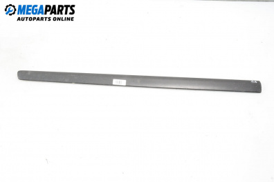 Exterior moulding for Volkswagen Polo Hatchback IV (10.2001 - 12.2005), hatchback, position: left