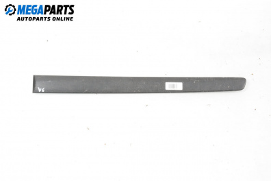 Exterior moulding for Volkswagen Polo Hatchback IV (10.2001 - 12.2005), hatchback, position: rear