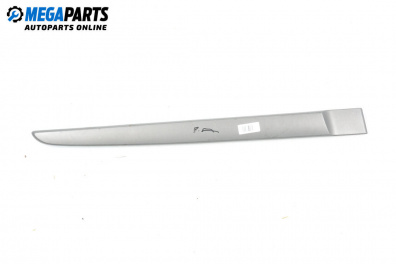 Material profilat for Renault Scenic II Minivan (06.2003 - 07.2010), monovolum, position: dreaptă - fața