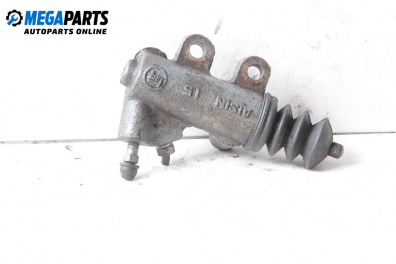 Pompă secundară ambreiaj for Toyota Yaris Hatchback II (01.2005 - 12.2014)