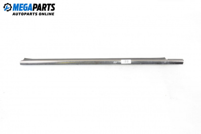 Material profilat exterior for Mercedes-Benz C-Class Estate (S203) (03.2001 - 08.2007), combi, position: stânga