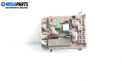 Tablou cu siguranțe for Citroen C5 I Break (06.2001 - 08.2004) 2.2 HDi (DE4HXB, DE4HXE), 133 hp