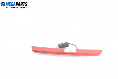 Central tail light for Toyota Avensis II Station Wagon (04.2003 - 11.2008), station wagon