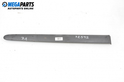Material profilat exterior for Renault Megane I Hatchback (08.1995 - 12.2004), hatchback, position: stânga