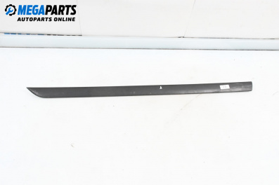 Material profilat for Ford Focus I Hatchback (10.1998 - 12.2007), hatchback, position: stânga