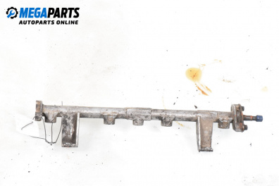Fuel rail for Ford Focus I Hatchback (10.1998 - 12.2007) 2.0 16V, 131 hp
