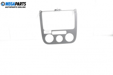 Consola centrală for Volkswagen Golf V Hatchback (10.2003 - 02.2009)