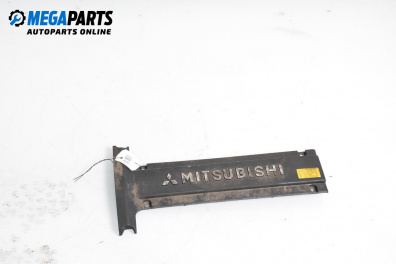 Dekordeckel motor for Mitsubishi Outlander I SUV (03.2001 - 12.2006)