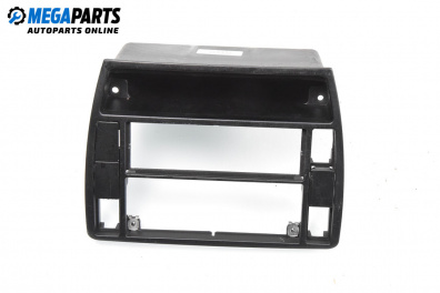 Zentralkonsole for Volkswagen Passat IV Sedan B5.5 (10.2000 - 12.2005)