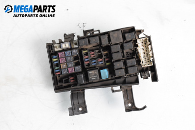 Fuse box for Mazda 6 Station Wagon I (08.2002 - 12.2007) 2.0 DI, 136 hp