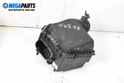 Carcasă filtru de aer for Mercedes-Benz A-Class Hatchback W176 (06.2012 - 05.2018) A 200 CDI (176.001)