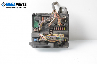 Sicherungskasten for Renault Scenic II Minivan (06.2003 - 07.2010) 1.9 dCi (JM0G, JM12, JM1G, JM2C), 120 hp