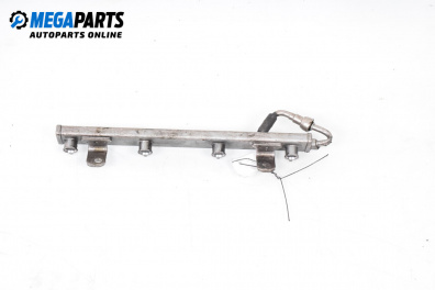 Benzin-einspritzleiste for Nissan Qashqai I SUV (12.2006 - 04.2014) 2.0 4x4, 141 hp