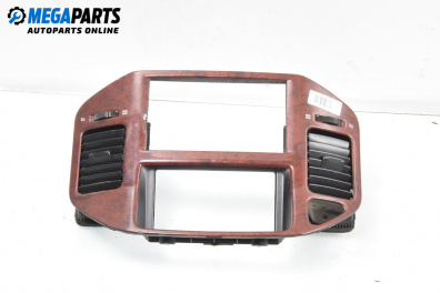 Zentralkonsole for Mitsubishi Pajero III SUV (01.1999 - 01.2007)