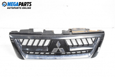 Gitter for Mitsubishi Pajero III SUV (01.1999 - 01.2007), suv, position: vorderseite