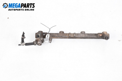 Rampă combustibil for Opel Omega B Estate (03.1994 - 07.2003) 2.0 16V, 136 hp