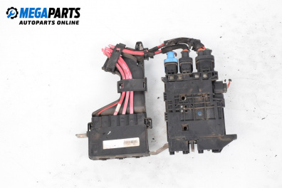 Klemme pluskabel for Renault Megane III Hatchback (11.2008 - 12.2015) 2.0 CVT (BZ0G, BZ1P), 140 hp