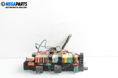 Sicherungskasten for Mercedes-Benz S-Class Sedan (W220, V220) (10.1998 - 08.2005) S 400 CDI (220.028, 220.128), 250 hp