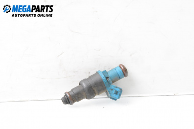 Duza benzină for Volkswagen Passat III Sedan B5 (08.1996 - 12.2001) 1.6, 101 hp, № 06B133551