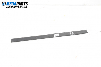 Türleiste for BMW 5 Series E39 Sedan (11.1995 - 06.2003), sedan, position: rechts, rückseite