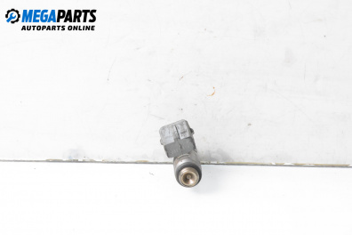 Gasoline fuel injector for Volkswagen Polo Hatchback II (10.1994 - 10.1999) 75 1.6, 75 hp