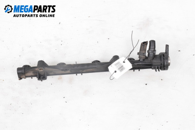 Fuel rail for Volkswagen Polo Hatchback II (10.1994 - 10.1999) 75 1.6, 75 hp