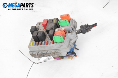 Sicherungskasten for Alfa Romeo 147 Hatchback (10.2000 - 12.2010) 1.6 16V T.SPARK ECO (937AXA1A), 105 hp