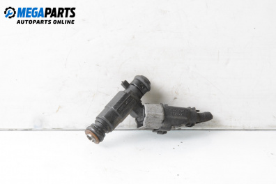 Gasoline fuel injector for Hyundai Matrix Minivan (06.2001 - 08.2010) 1.6, 103 hp