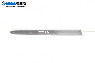 Material profilat exterior for Renault Megane I Grandtour (03.1999 - 08.2003), combi, position: dreapta