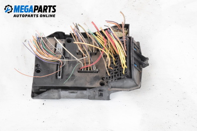 Sicherungskasten for Renault Megane I Grandtour (03.1999 - 08.2003) 1.4 16V (KA0D, KA1H, KA0W, KA10), 95 hp