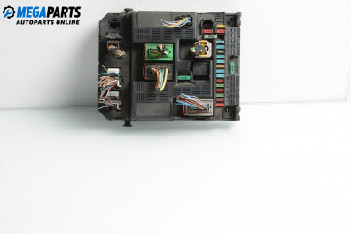 Fuse box for Peugeot 307 Hatchback (08.2000 - 12.2012) 2.0 HDi 90, 90 hp