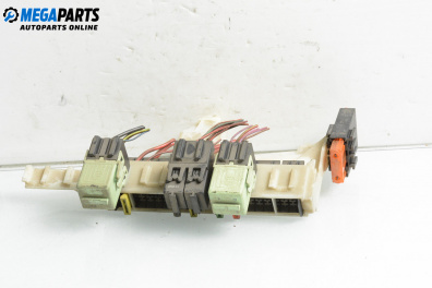 Tablou cu siguranțe for BMW 5 Series E39 Touring (01.1997 - 05.2004) 520 d, 136 hp