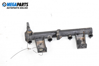 Rampă combustibil for Peugeot 206 Hatchback (08.1998 - 12.2012) 1.4 i, 75 hp