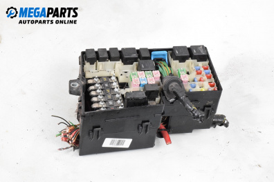 Fuse box for Volvo V50 Estate (12.2003 - 12.2012) 2.0 D, 136 hp