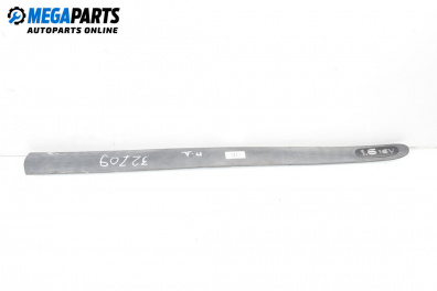 Material profilat ușă for Renault Megane I Classic Sedan (09.1996 - 08.2003), sedan, position: dreaptă - fața