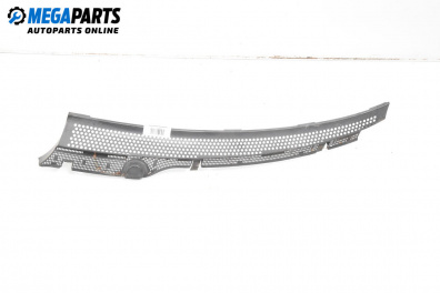 Windshield wiper cover cowl for Mercedes-Benz C-Class Sedan (W202) (03.1993 - 05.2000), 5 doors, sedan